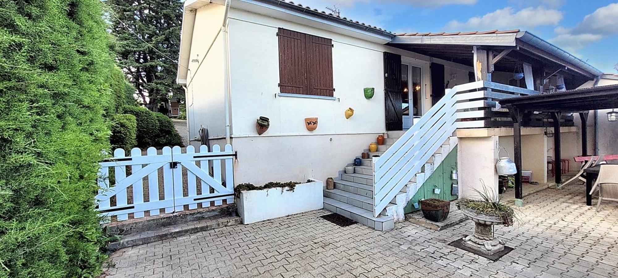 Maison Paisible A Veyras Avec Piscine Privee Et Vue Montagne Eksteriør billede